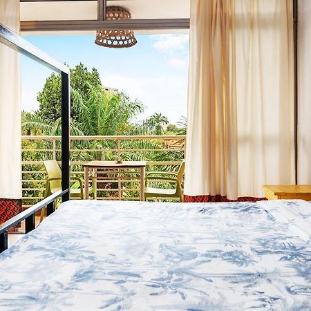 Bushpig Backpackers Pansiyon Kampala Dış mekan fotoğraf