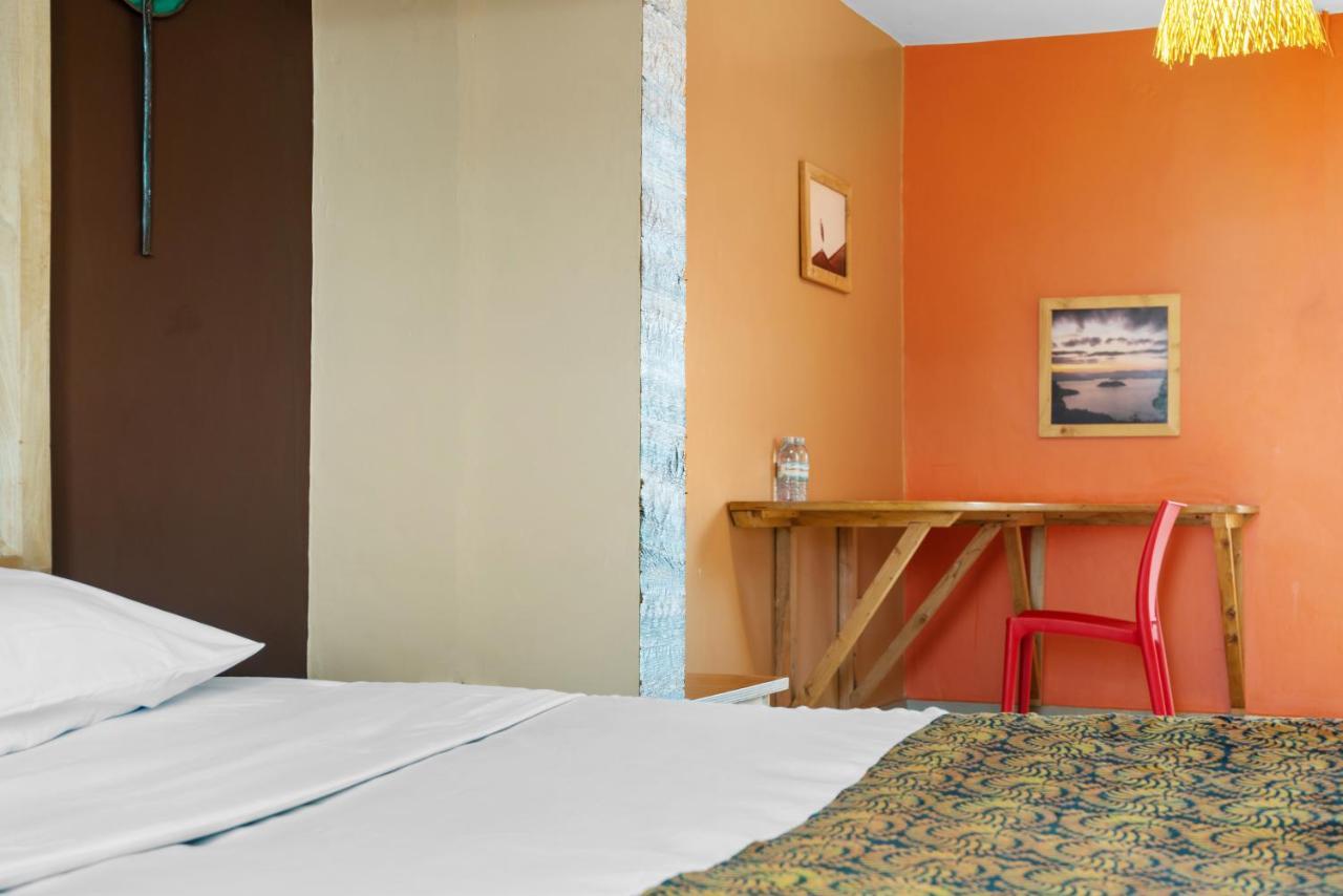 Bushpig Backpackers Pansiyon Kampala Dış mekan fotoğraf
