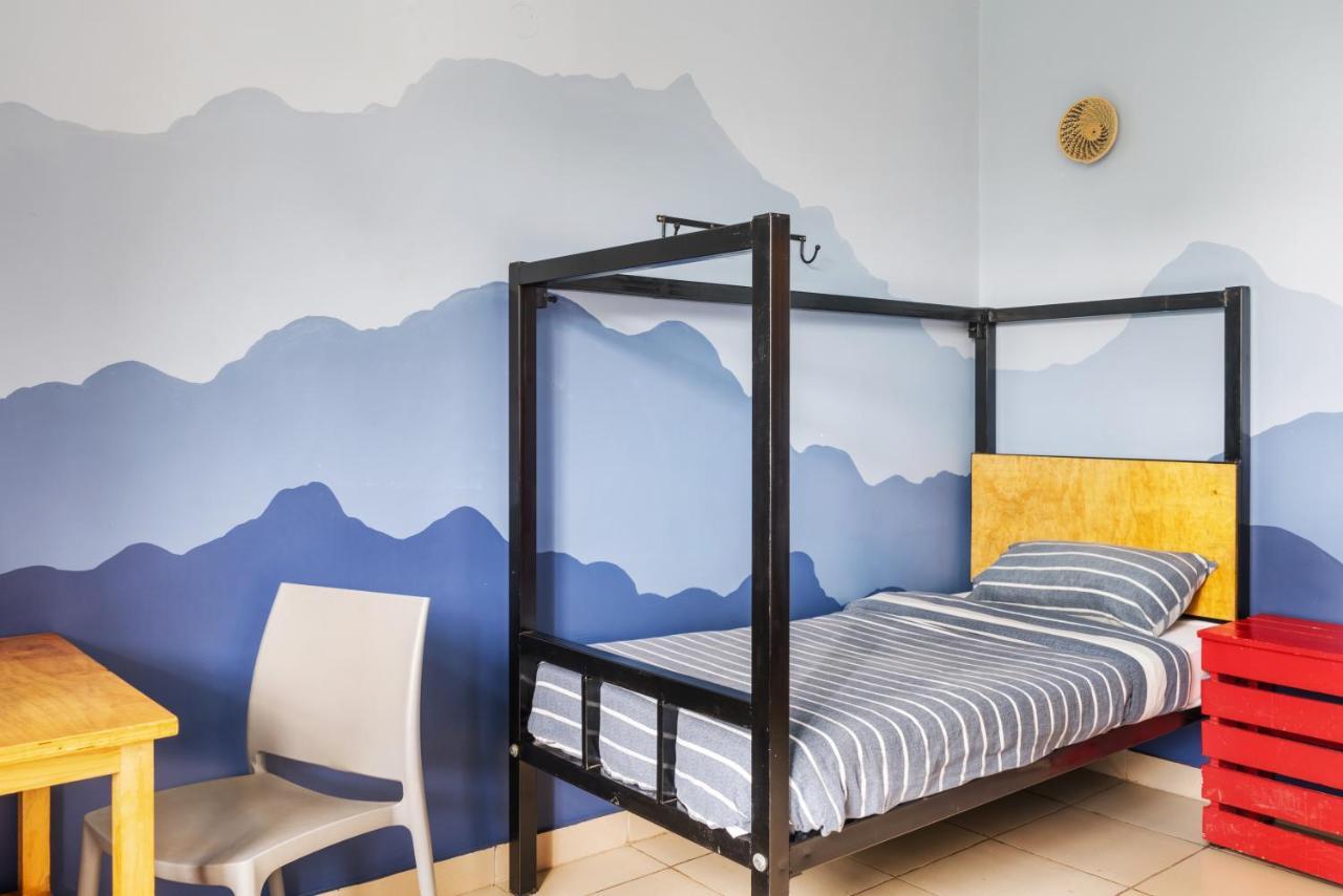 Bushpig Backpackers Pansiyon Kampala Dış mekan fotoğraf