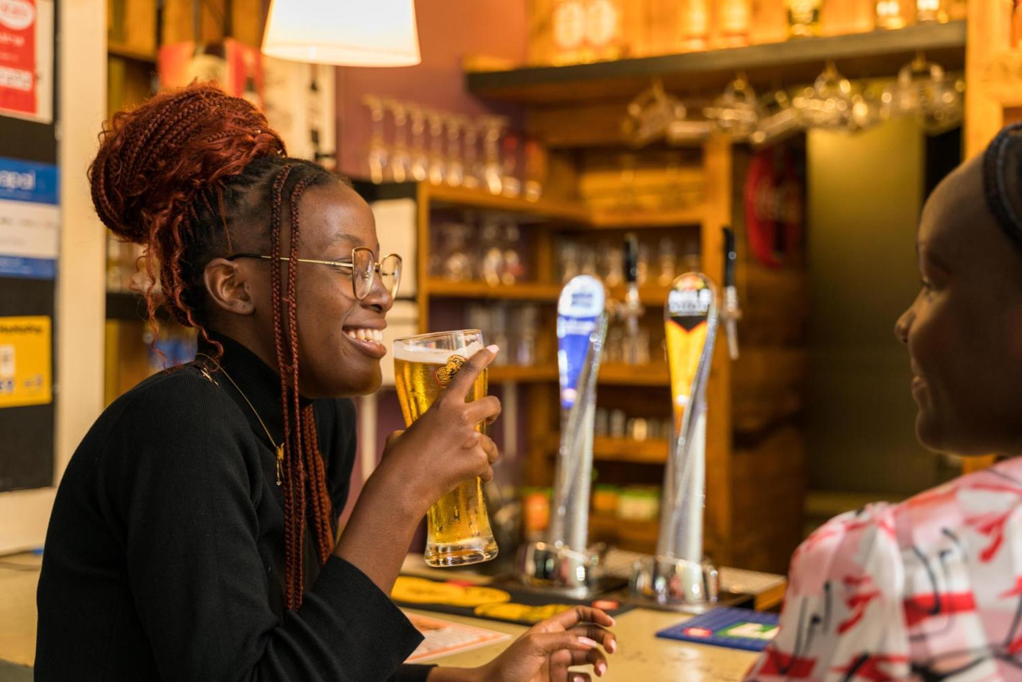 Bushpig Backpackers Pansiyon Kampala Dış mekan fotoğraf